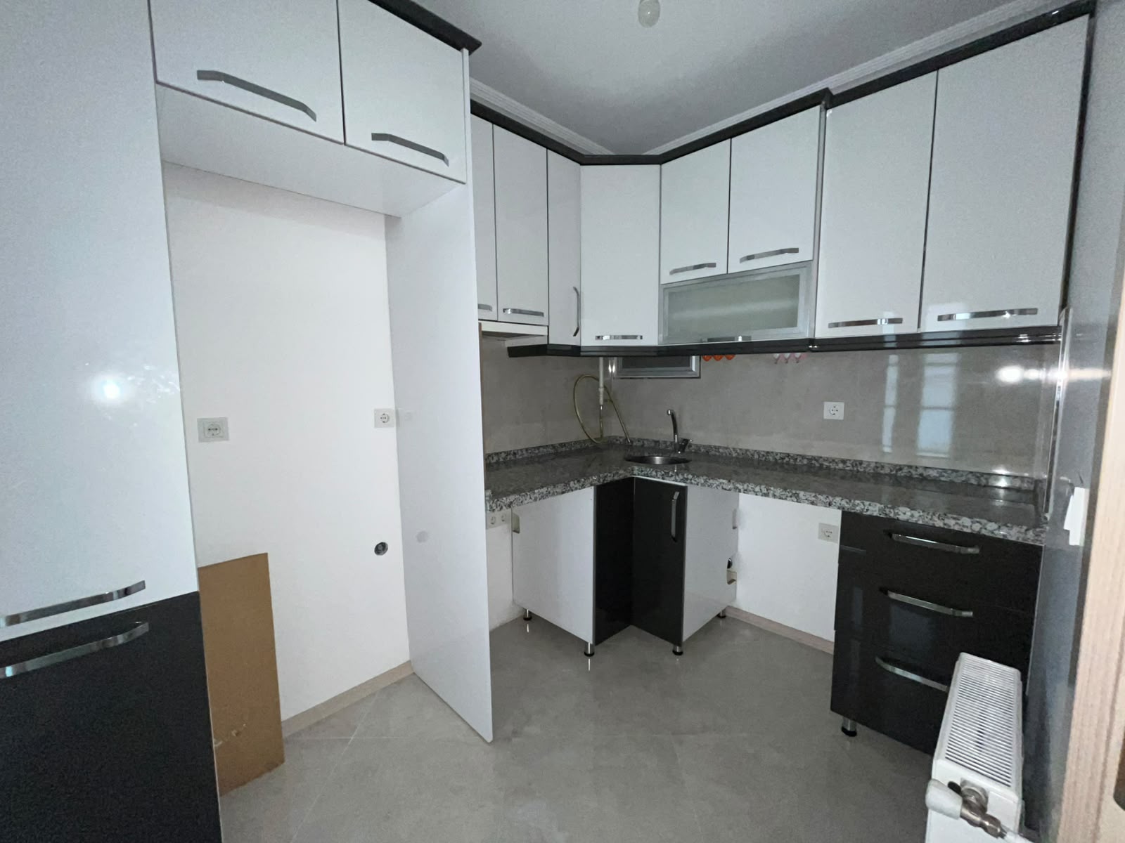 MABELDEN ESENLER BİRLİK MAHALLESİNDE KİRALIK 2+1 DAİRE